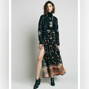 Spell Mustang Skirt EUC Small